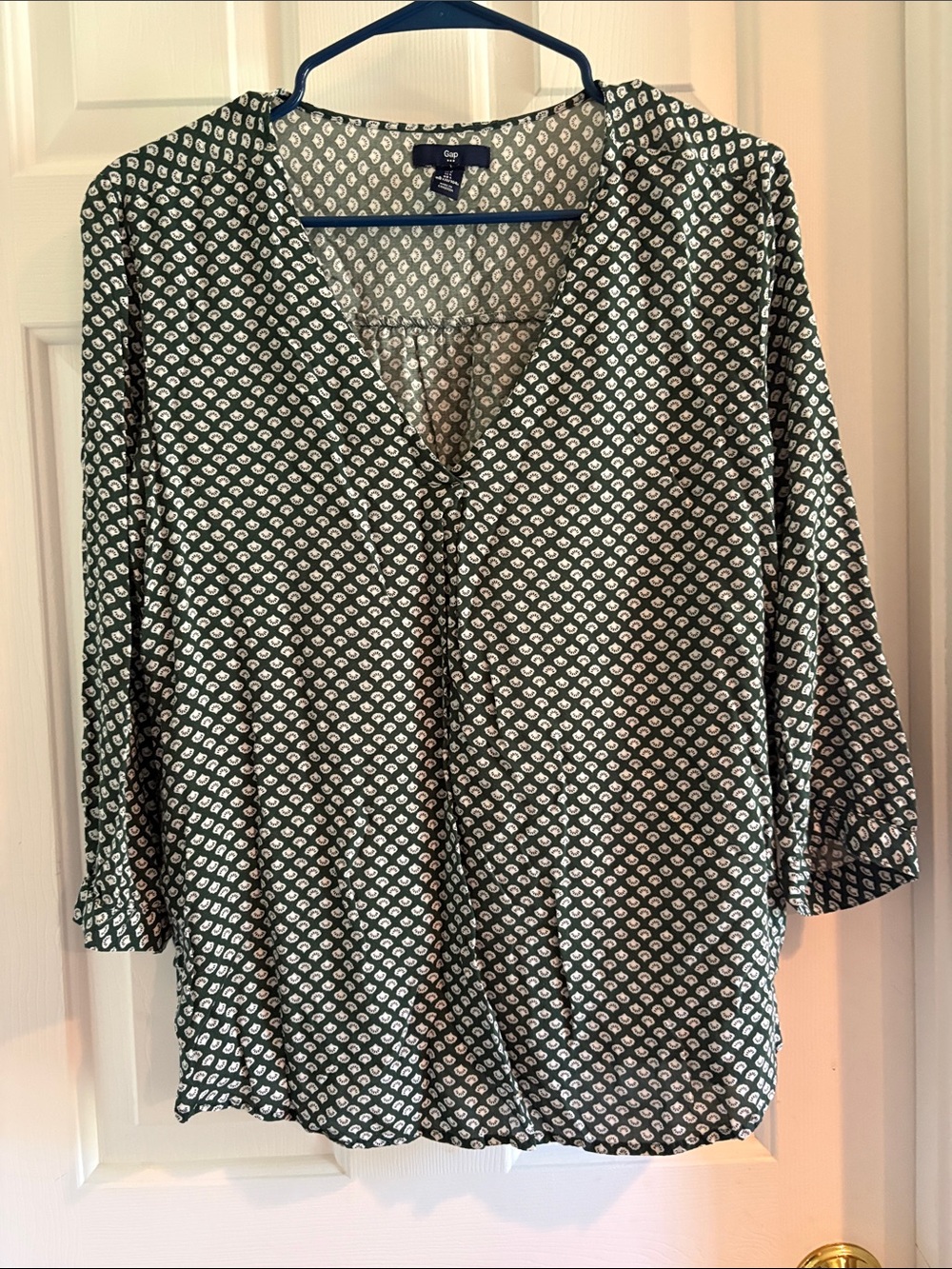 GAP Green Patterned V-Neck 3/4 Sleeve Blouse